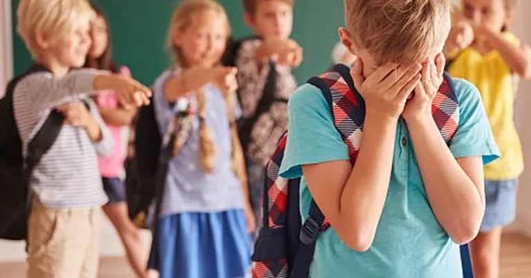 aile-ve-unicef-dijital-tehditler-ve-akran-zorbaligini-konusacak-3RizhmjI.webp