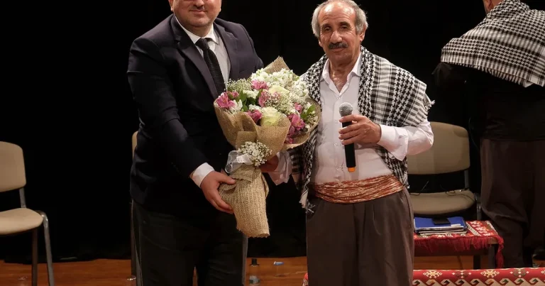 anadolunun-zengin-kulturu-ve-gelenegin-izleriyle-coskuya-donustu-a7WnqEc8.webp