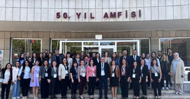 ankarada-ankara-cocuk-acil-ve-cocuk-yogun-bakim-hemsireligi-sempozyumu-gerceklestirildi-n5eACedr.webp