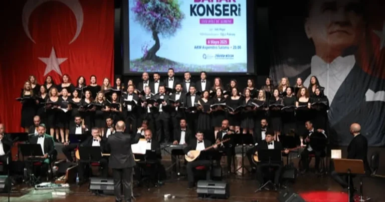antalya-buyuksehir-thm-korosundan-bahar-konseri-cEHu7FPT.webp