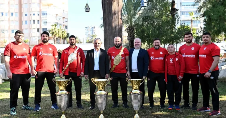 antalya-muratpasa-spor-kulubunde-gorev-bolumu-yapildi-RQe7g1bR.webp
