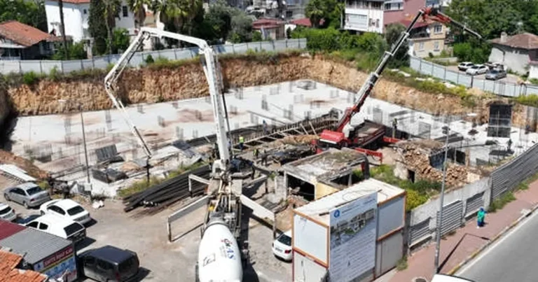 antalyada-kentsel-yenileme-proje-calismalari-yeniden-basladi-k6uKV3hL.webp