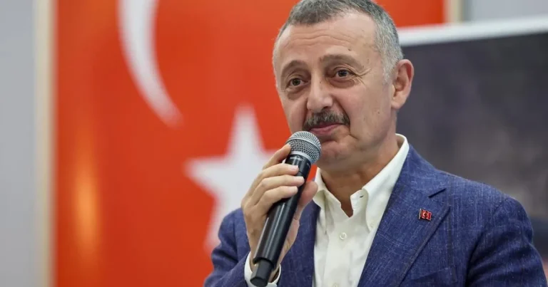 baskan-buyukakin-onlar-konusur-biz-eser-yapariz-vP9WXU3i.webp