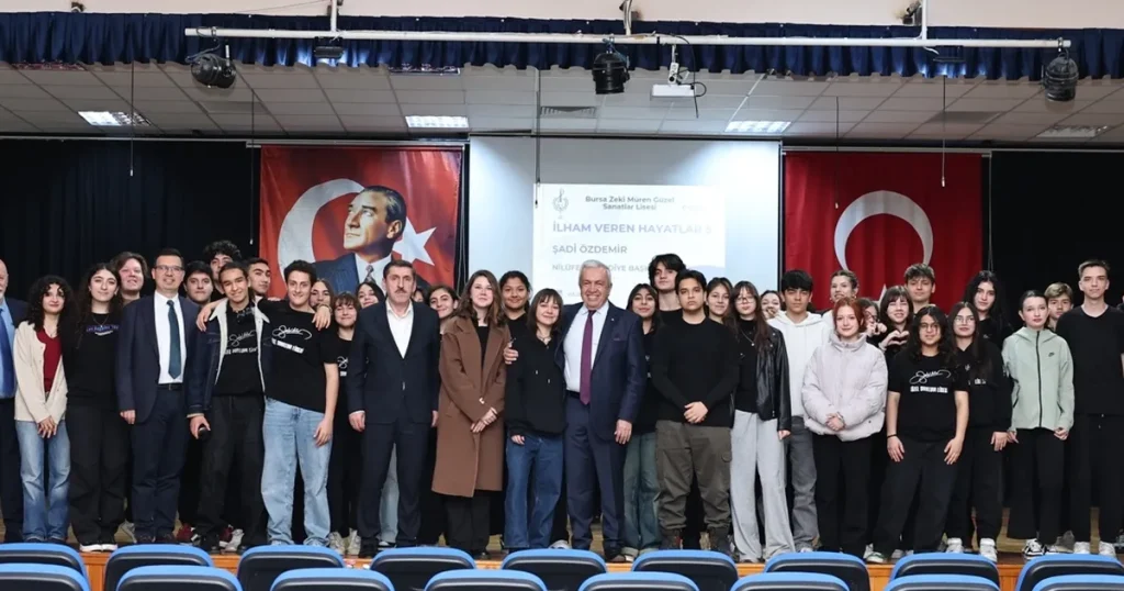 baskan-ozdemirden-liselilere-umutlarinizi-birakmayin-mesaji-rUqRxllJ.webp