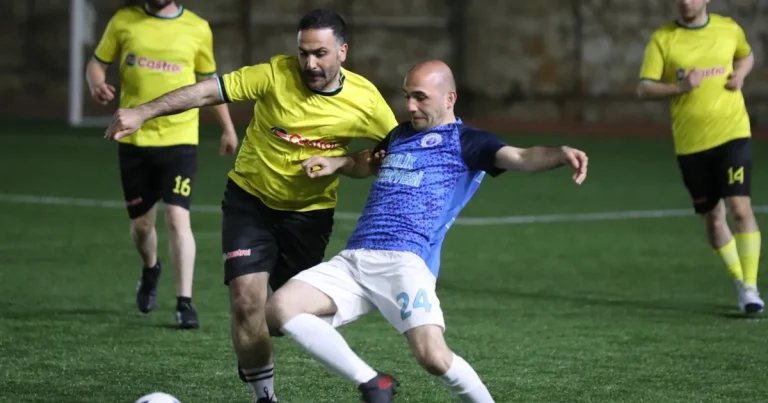 bursa-gemlik-emek-turnuvasi-iki-macla-basladi-GSgU7Xhg.webp