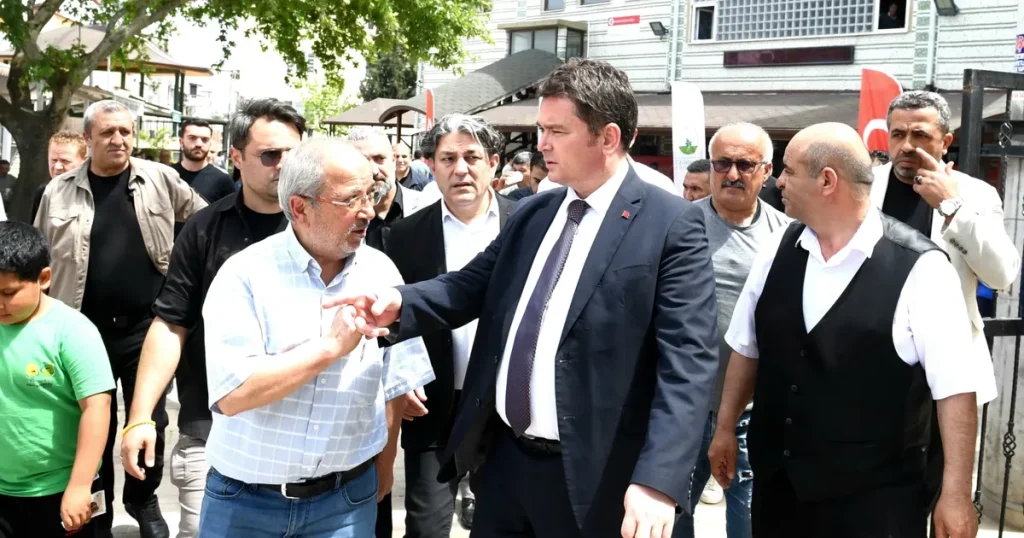 bursa-osmangazide-baskan-aydin-gunestepe-sakinleriyle-bulustu-Vz9pcSS8.webp