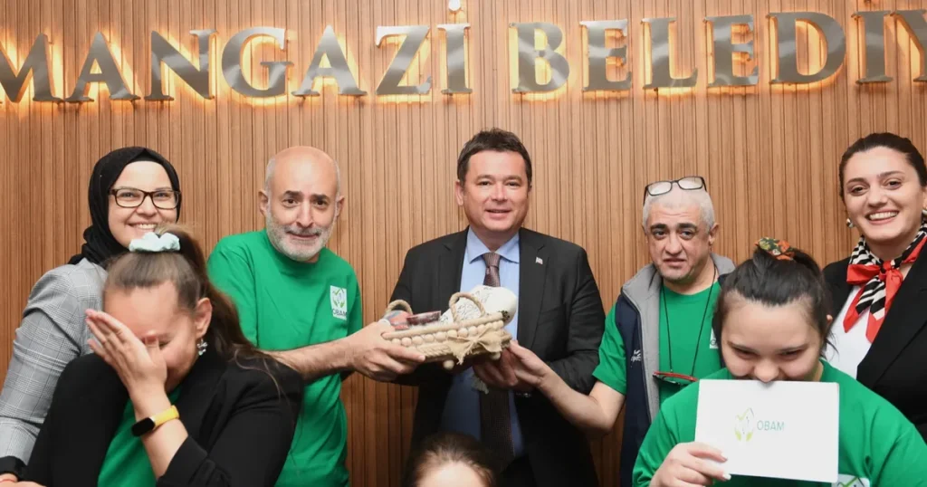 bursa-osmangazide-engelli-bireyler-sordu-baskan-aydin-cevapladi-Bj4WOlgv.webp