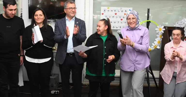 bursa-osmangazide-ozel-gereksinimli-bireyler-cok-mutlu-gg6UhgJz.webp