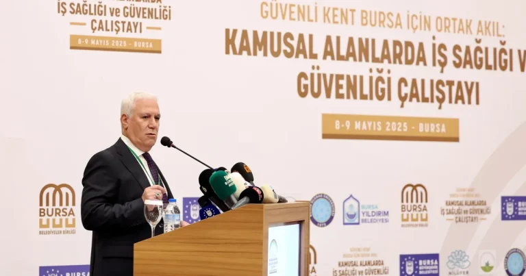 bursada-kamusal-alanlarda-is-sagligi-ve-is-guvenligi-calistayi-XJY9AEPp.webp