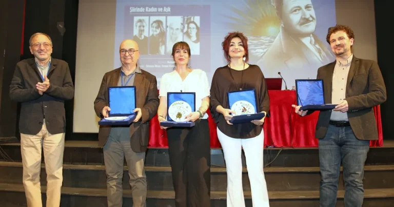 bursada-n-zim-hikmet-siir-odulu-sahibini-buldu-RMQVUTVn.webp