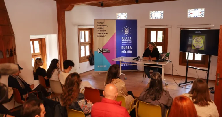 bursada-sanat-tarihine-yolculuk-UQkQOGTv.webp