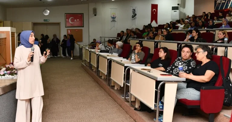 ciglide-kadinlara-saglikli-yasam-paneli-82WLFf3V.webp