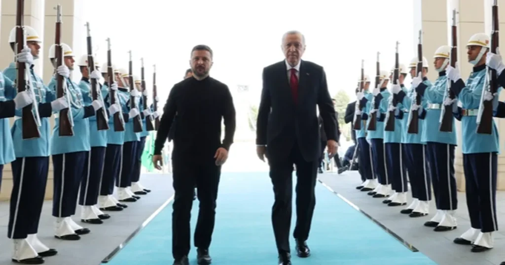 cumhurbaskani-erdogan-zelenskiy-ile-gorustu-2aWvtByn.webp