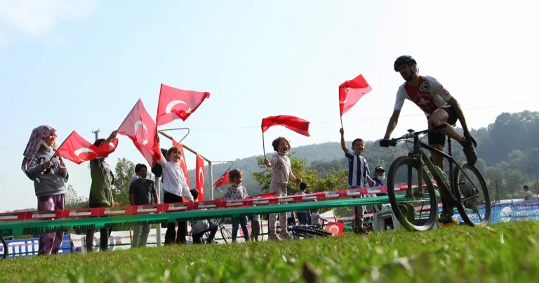 dunyanin-onemli-pedallari-sakaryada-haziranda-dunyanin-gozu-sakaryada-olacak-VQNJJUz5.webp