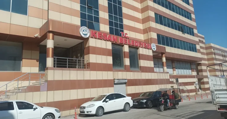 edirne-kesanda-vatandaslardan-belediyeye-cagri-VN1n9jd6.webp