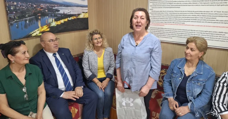 gebze-kai-derneginden-anlamli-anneler-gunu-IrcYEBfi.webp