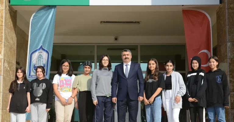 genclerin-kalbi-bursa-yildirimda-atacak-FZdmUkij.webp