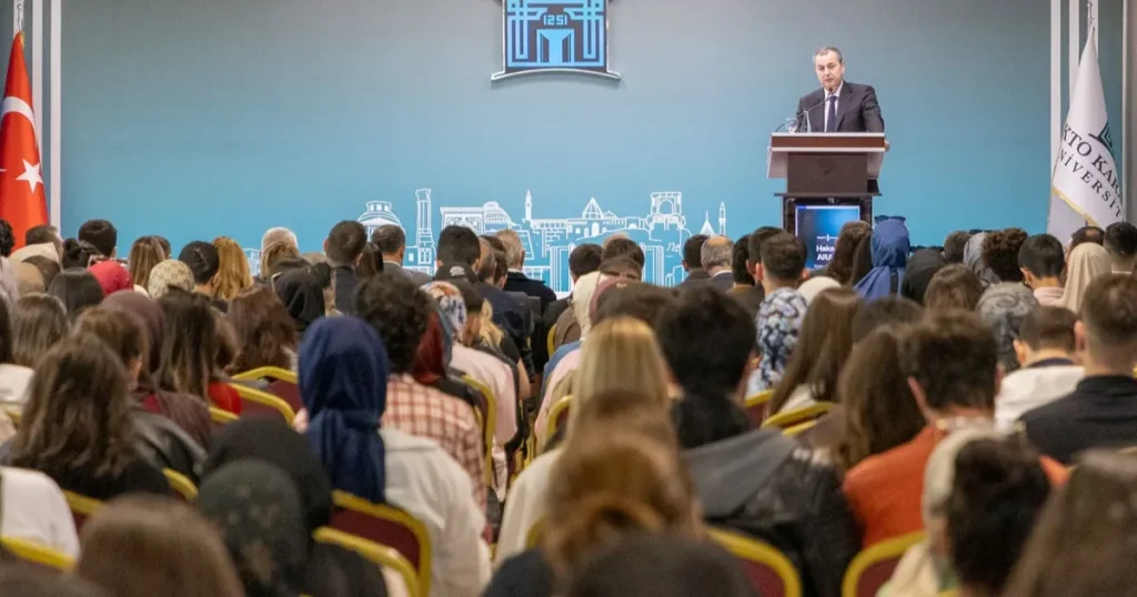 hakan-arandan-kto-karatay-ogrencilerine-ilham-verdi-MiM8iAYg.webp
