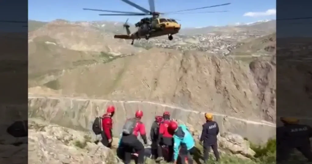 hakkaride-yarali-vatandas-kurtarildi-nZwp9ULq.webp