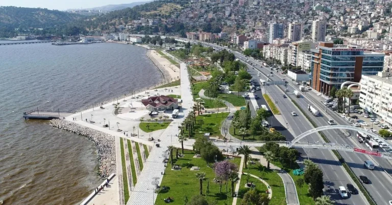 izmirde-afet-toplanma-alanlarina-mercek-nwzFUs4a.webp