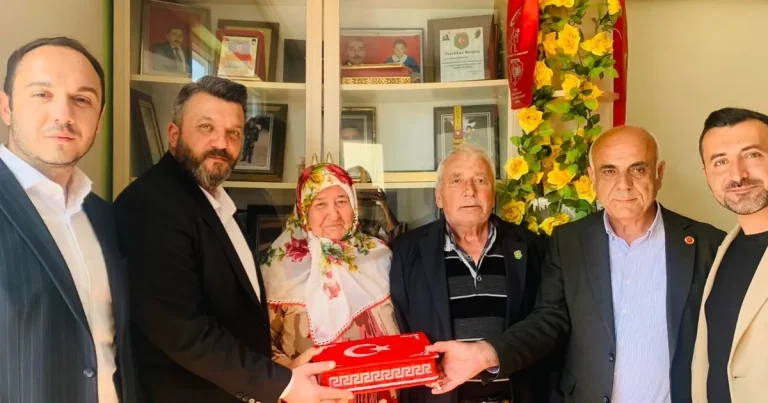 izmit-belediyesi-sehit-ailelerini-yalniz-birakmiyor-VEpPWFFk.webp