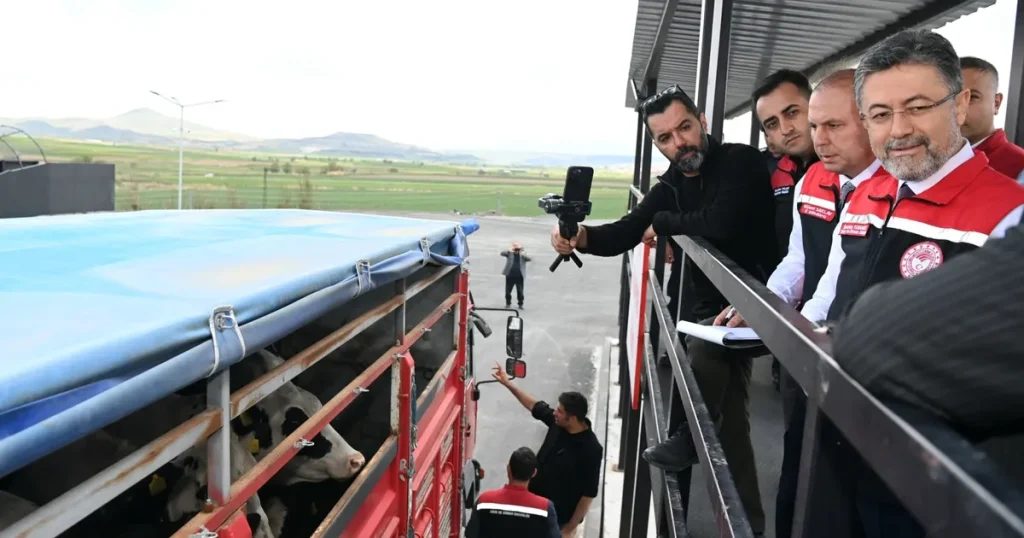 kayseri-besinci-kontrol-noktasi-oldu-veteriner-yol-kontrol-ve-denetim-istasyonu-faaliyette-tqqc4NX9.webp