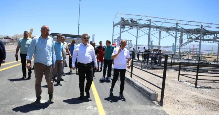 kayseri-melikgazide-kurban-hazirliklari-basladi-jRJEnVh3.webp