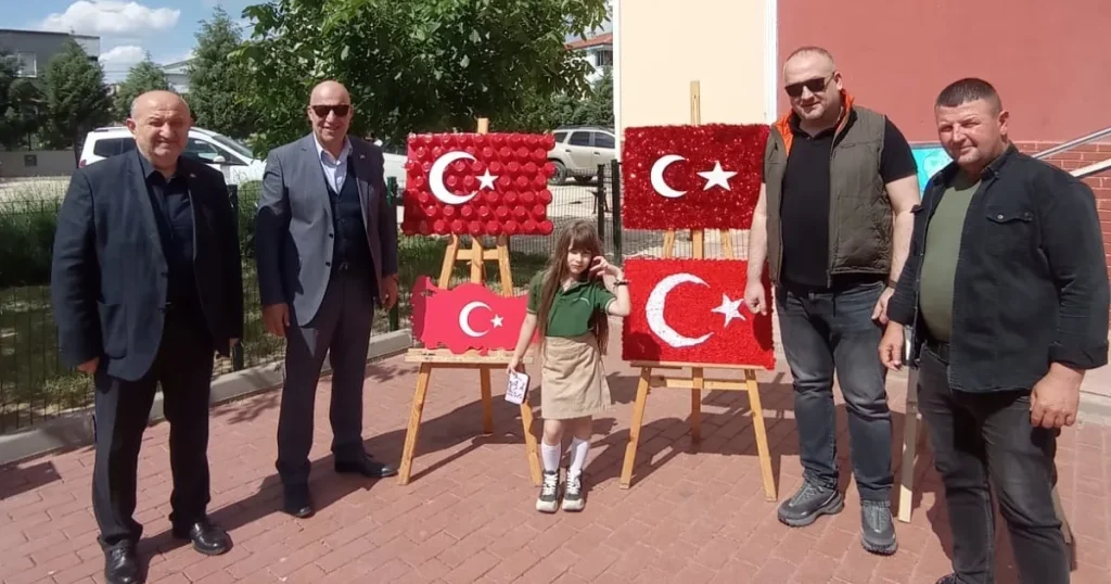 kesan-rasit-efendi-ilkokulunda-kermes-ve-resim-sergisi-coskusu-EzDZS3ji.webp