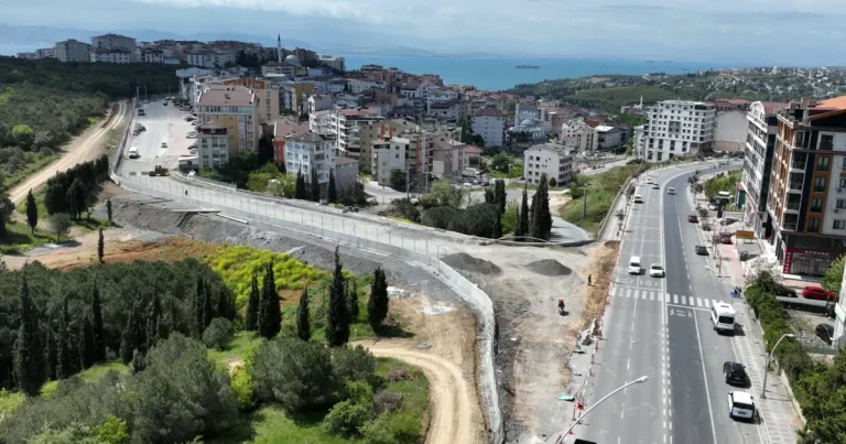 kocaeli-buyuksehir-gebzede-trafigi-rahatlatiyor-N5lhTR7C.webp