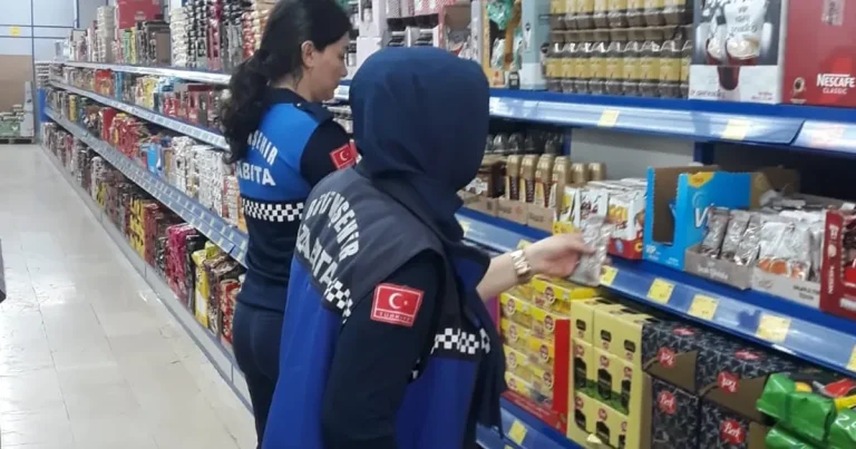 kocaeli-zabitasindan-market-denetimi-9yUBMXM2.webp