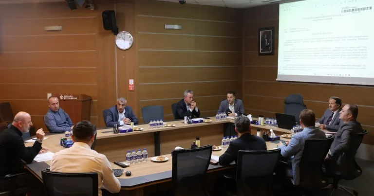 kocaelide-30-markete-ceza-kesildi-2eI6Okhy.webp