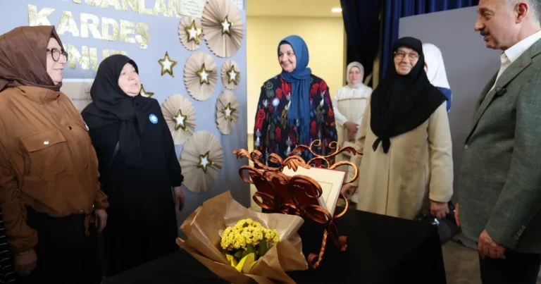 kocaelide-baskan-buyukakina-duygu-dolu-mektup-KKxq3yXw.webp