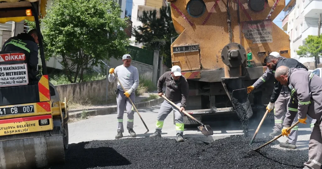 kocaelide-ekipler-yol-konforu-icin-harekette-5cCGO2UR.webp