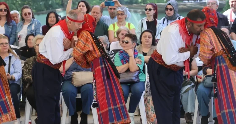 kocaelide-hidirellez-coskusu-bu-kez-bayraktarda-yasandi-HYCDvgb9.webp
