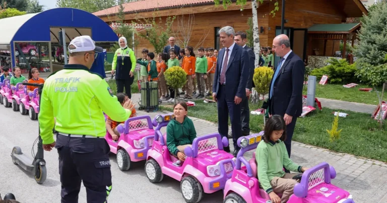 konya-selcukludatrafik-egitim-parkina-ziyaret-5R2gWXVM.webp