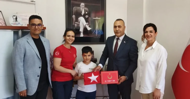 manisa-buyuksehir-sehit-suleyman-gurun-oglunun-ozel-gununu-unutmadi-k7HhAPfE.webp