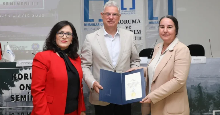 mudanyada-tarihi-dokuyu-korumak-icin-adim-IRhuwikj.webp