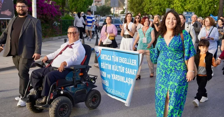 mugla-ortaca-dansin-ritminde-bulustu-DY6lwA2i.webp