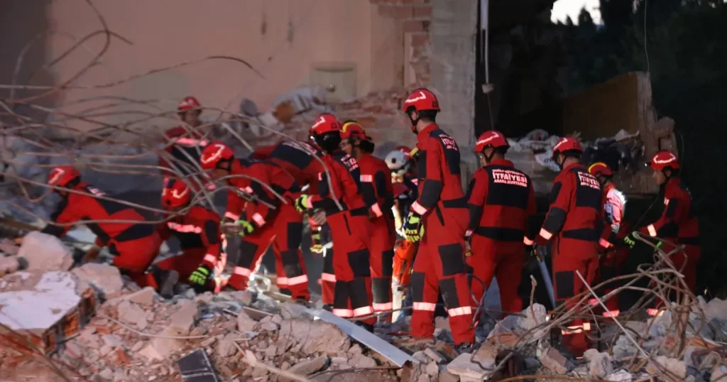 muglada-gercegi-aratmayan-deprem-tatbikati-Ma9yw14T.webp