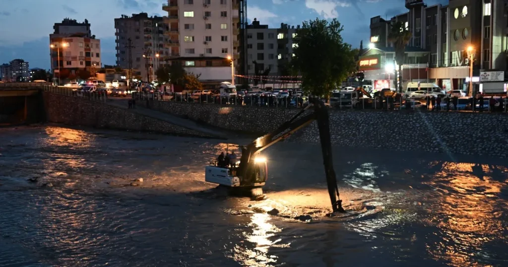 osmaniye-kadirlide-sel-felaketi-bakan-yerlikaya-son-durumu-paylasti-XUYAhUDy.webp