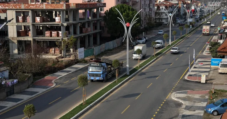 sakarya-buyuksehirden-sehrin-dort-bir-yanina-yesil-dokunus-a5SpBBhj.webp
