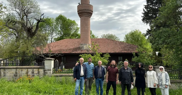 sakaryada-akademisyenlerden-tarihi-yolculuk-bAect2iL.webp