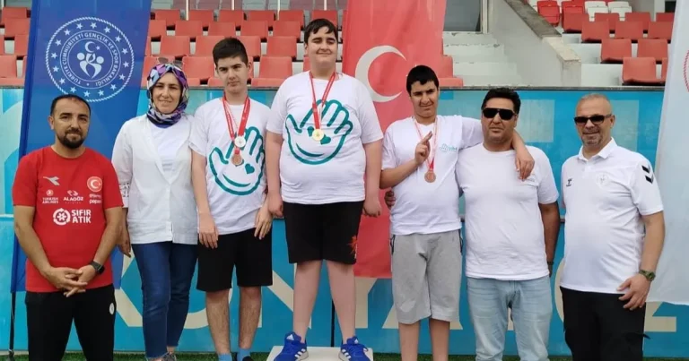 sobenin-atletizm-takimindan-tarihi-basari-33-madalya-sP6NTxkR.webp