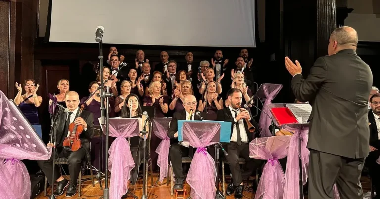 vatan-korosundan-new-yorkta-unutulmaz-konser-MifHdn88.webp
